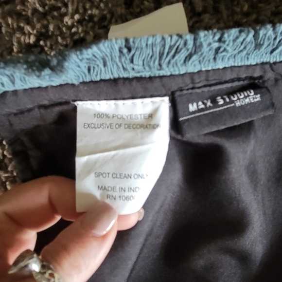 NWT Max Studio Halloween Print City Lights Placemat Set - Picture 3 of 4